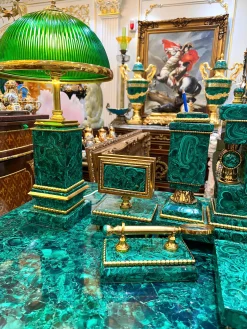 Bộ Nghiên Mực Bàn Làm Việc Malachite