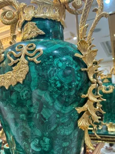 Bình Cup Malachite Tai Voi