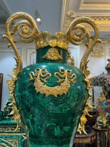 Bình Cup Malachite Tai Voi