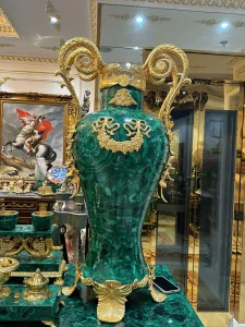Bình Cup Malachite Tai Voi