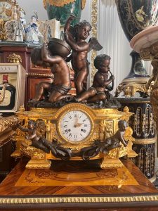 Đồng Hồ Tượng Cu TÍ